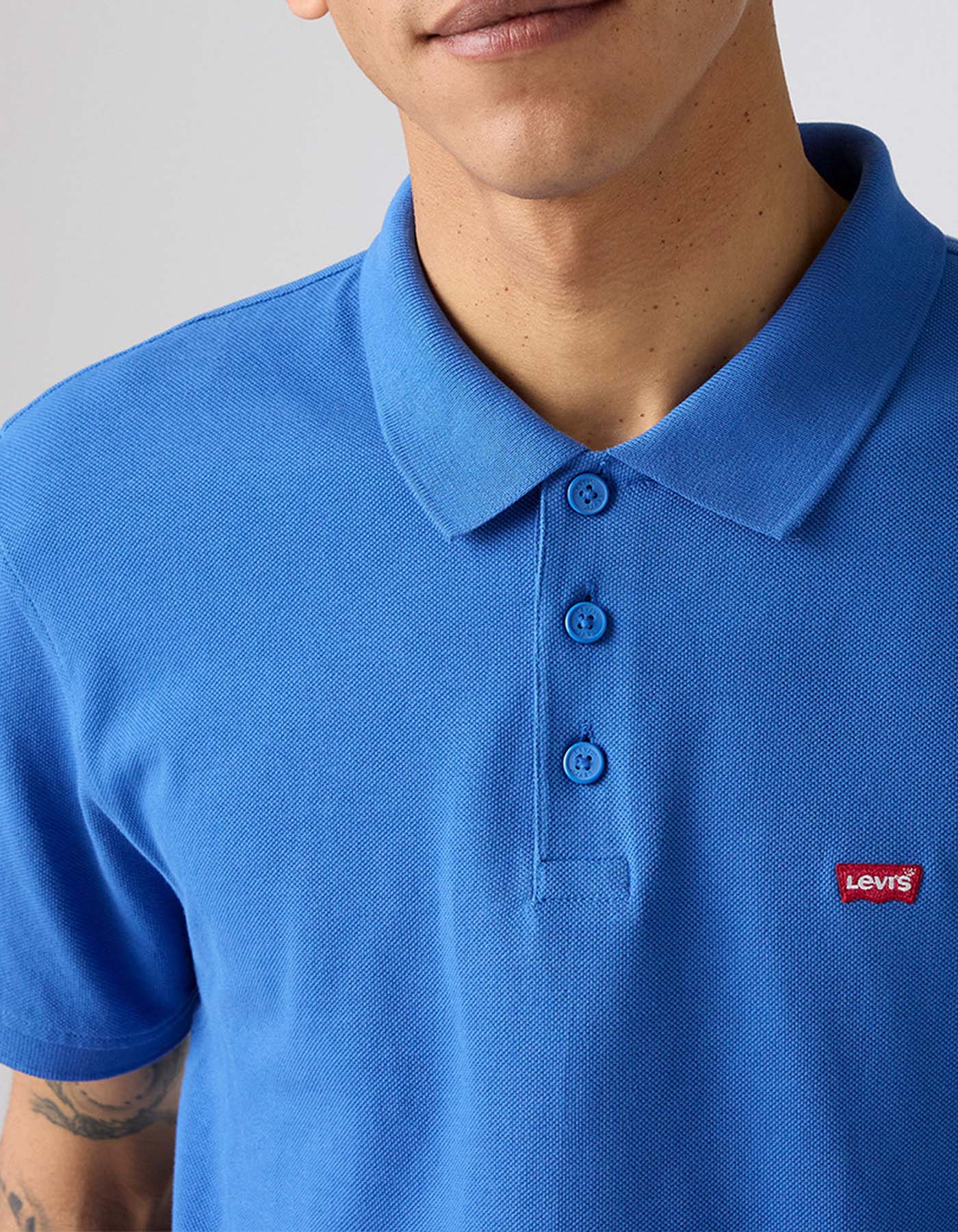 Camiseta Tipo Polo Levis Hombre 235526