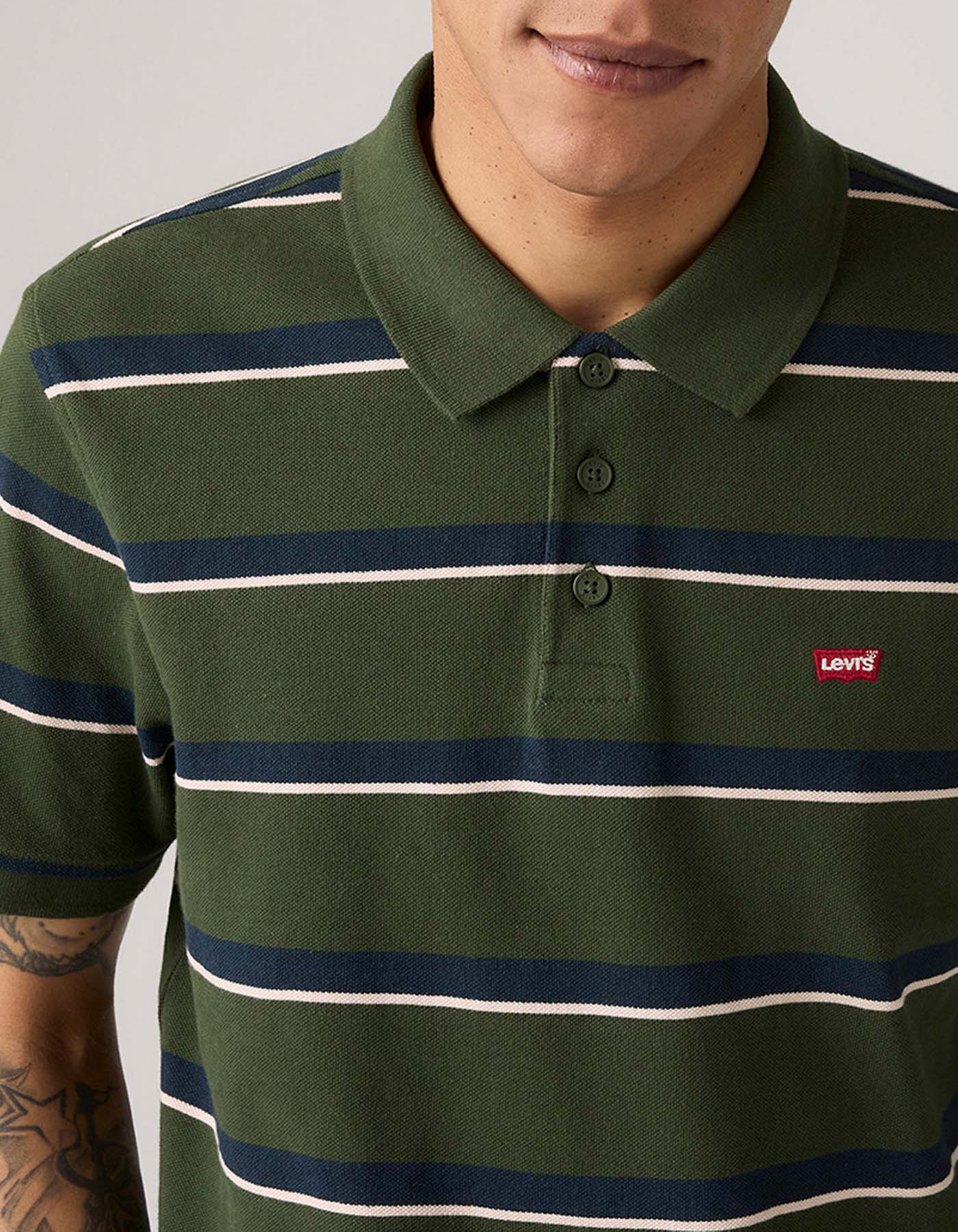 Camiseta Tipo Polo Levis Hombre 235530