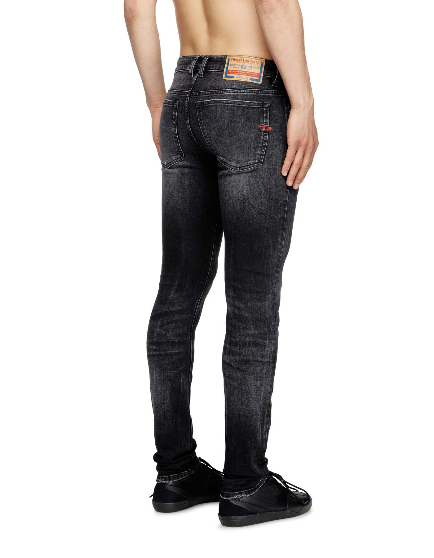 Jean Diesel Hombre D-Sleenker A035940DBDP-2